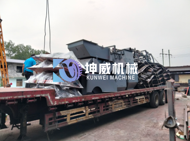 大傾角皮帶輸送機(jī)